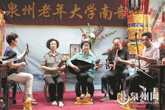 南音课为该校精品课程，拥有多名国家级非遗传承人精心教授技艺.jpg