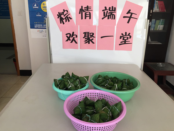 1F52FU219-25I-1.jpg