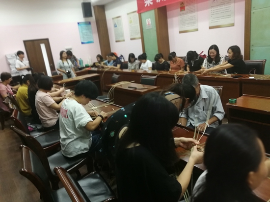 E0086FDC57FD4D2AC06274C0BBDF9354_副本.jpg