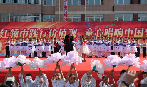 虹桥二小举行第29届艺术节闭幕式3.jpg