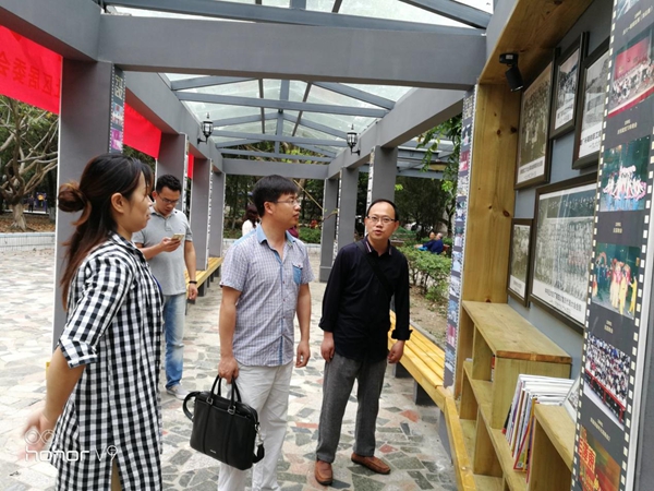 陈部长一行参观了宁江记忆长廊_副本.jpg