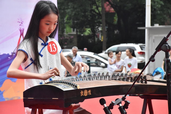 古筝表演.jpg