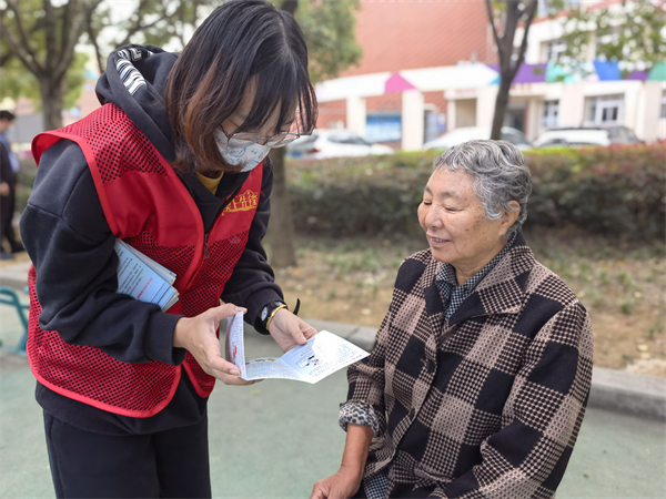 丁山社区：与民同心，知识普及到万家 (4).jpg