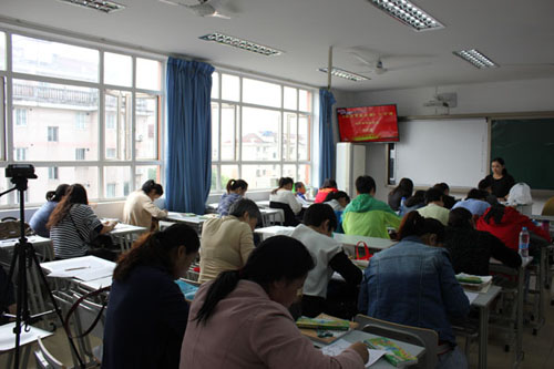 心灵手巧秀美工 职业技能显神通.jpg