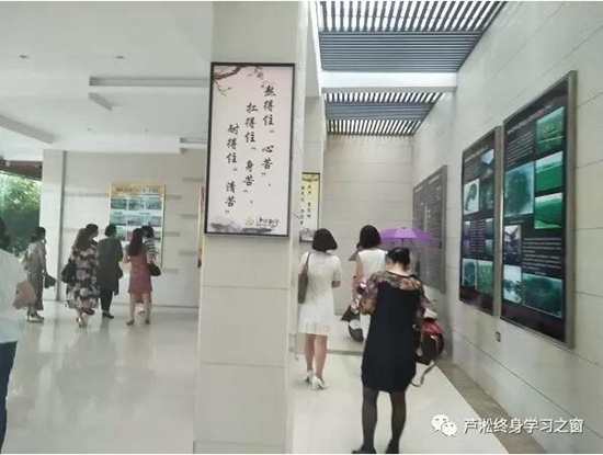 展览大厅.jpg