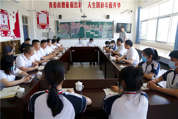 2021年6月4日思政课讲授结束在大学馆团校会议室召开思政课调研工作.jpg