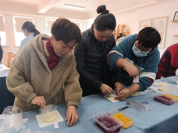 学习烘焙中 (1).jpg