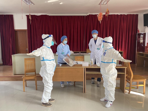 北仑区春晓成校积极参与抗疫核酸检测采样培训_ABC看图.jpg
