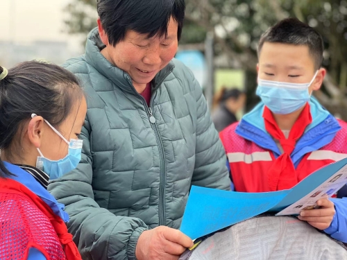 学以致用 红领少年学法普法.jpg