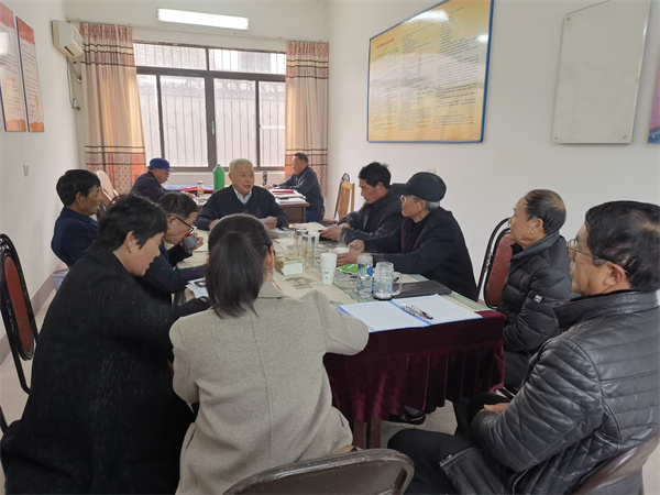 北仑区春晓成校、老龄办联合召开居家养老服务工作会议.jpg