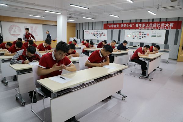 开展青年职工技能比武大赛 (3).jpg