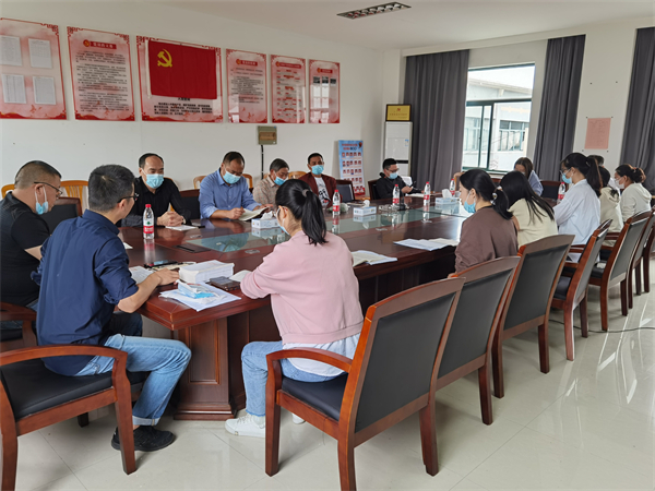 北仑区春晓成校参与慈岙村学习党的二十大精神专题会.jpg