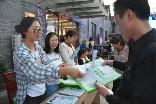 北仑区春晓街道三山村积极开展五水共治相关活动宣传.jpg
