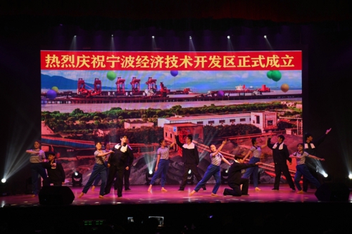 北仑区“不忘初心、牢记使命”主题教育红色故事会走进柴桥.jpg