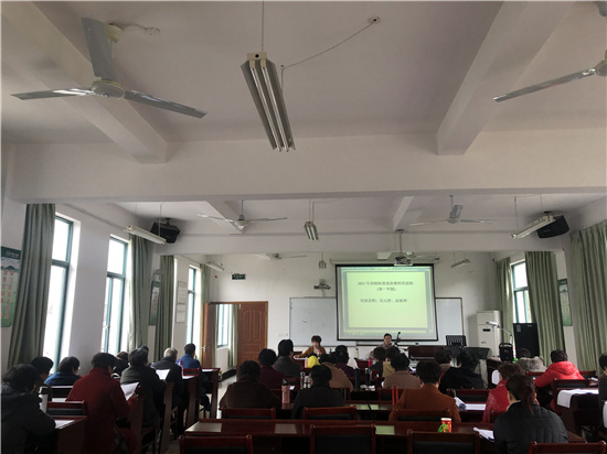2021年北仑区春晓街道社区老年大学戏曲培训班开学啦.jpg