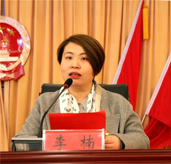 图片四 李楠指导活动.jpg
