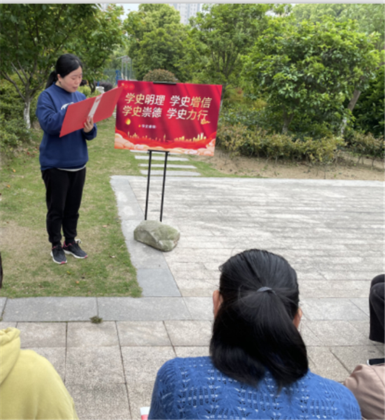 讲红色故事11.jpg