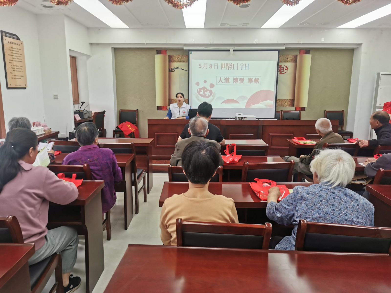 http://www.goschool.org.cn/d/file/09341623.jpg