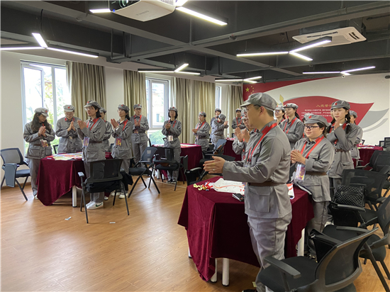 北仑区春晓街道：红色沙盘点燃社工党史学习热情（2）.jpg