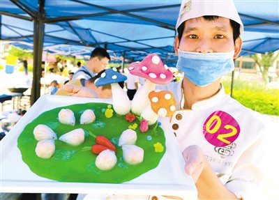 苗乡农民工.jpg
