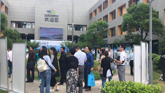研修班学员在江北区社区学院观摩.jpg